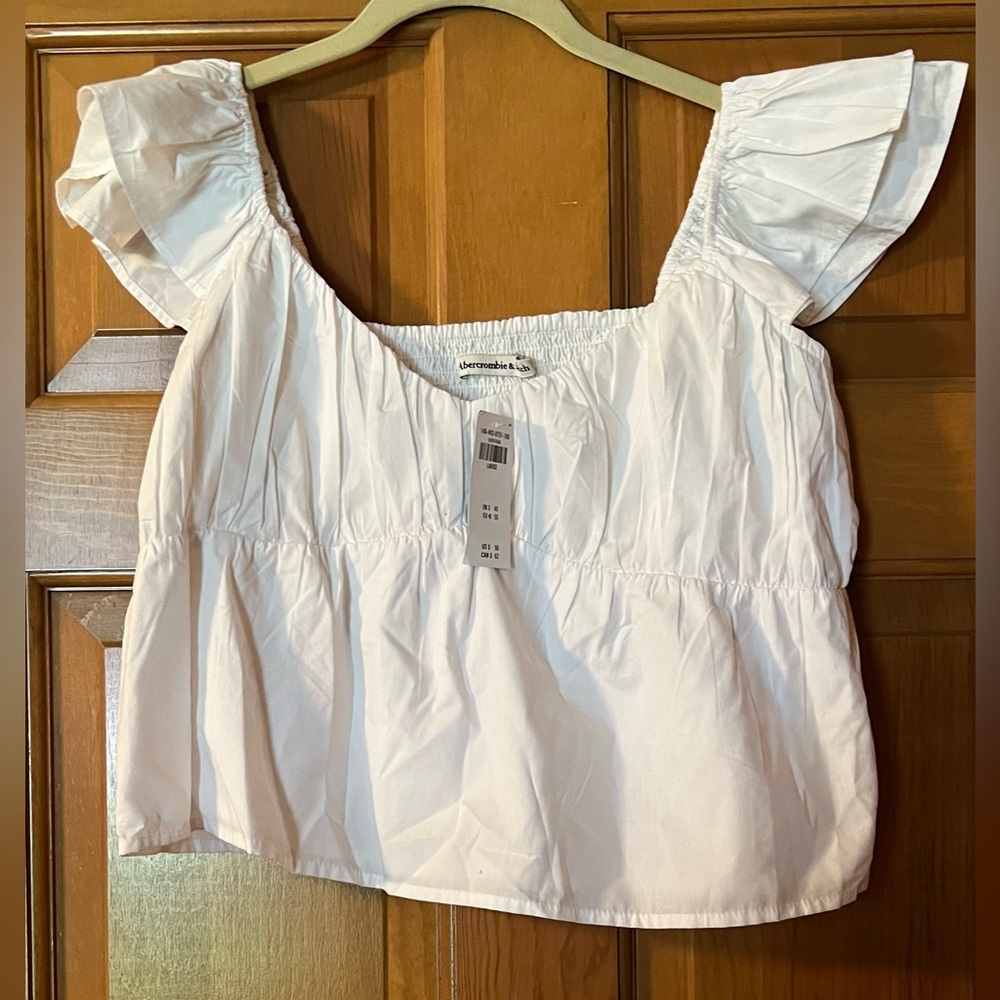 Abercrombie and fitch crop ruffled top. White. Size Large.